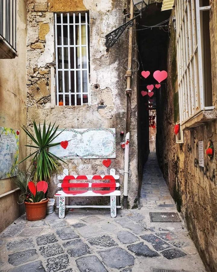 Hôtel Al Molo Sant'Eligio à Tarente Extérieur photo