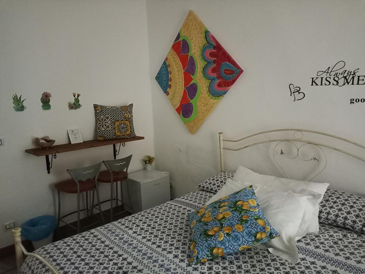 Hôtel Al Molo Sant'Eligio à Tarente Extérieur photo