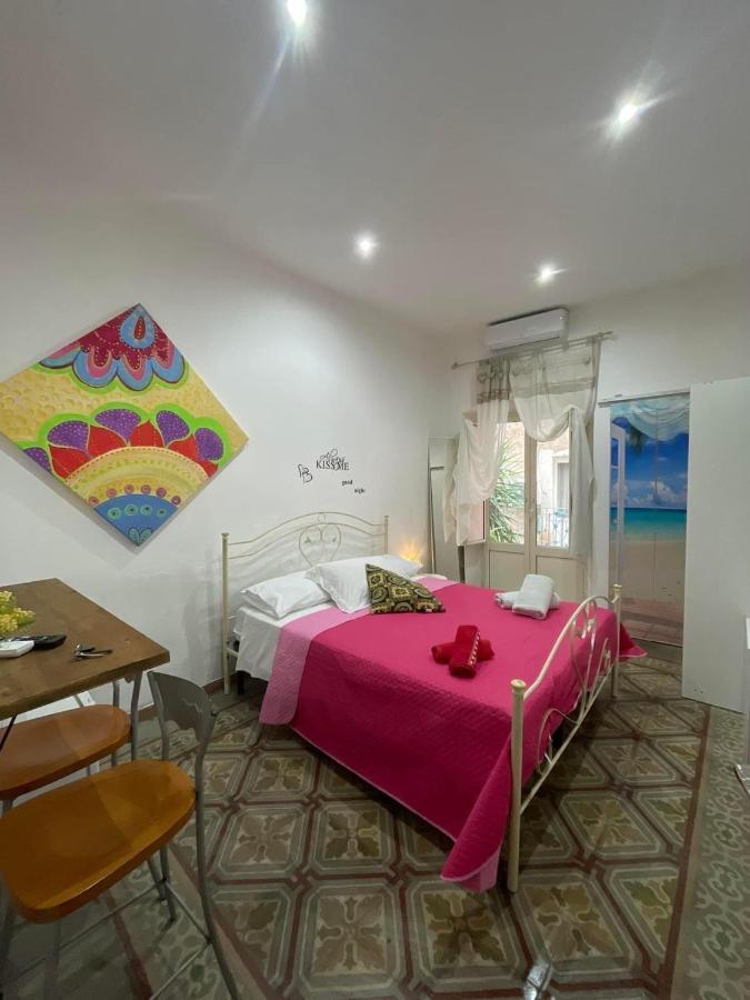 Hôtel Al Molo Sant'Eligio à Tarente Extérieur photo